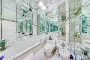 520 Brickell Key Dr, Miami, FL 33131 - Photo 9