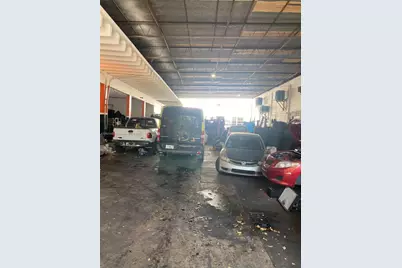 2300 NW 17th St, Miami, FL 33142 - Photo 15