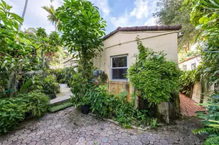 37 NE 44th St, Miami, FL 33137 - Photo 35