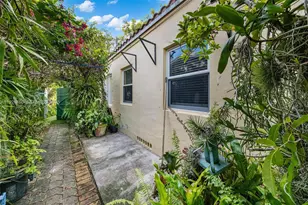 37 NE 44th St, Miami, FL 33137 - Photo 45