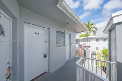 1651 NE Miami Gardens Dr #204, Miami, FL 33179 - Photo 17