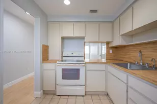 1651 NE Miami Gardens Dr, Miami, FL 33179 - Photo 3