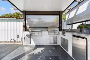 6951 S Miami Lakeway S, Miami Lakes, FL 33014 - Photo 39