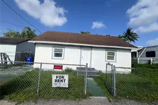 360 NE 174th St, North Miami Beach, FL 33162 - Photo 5