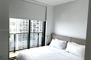 398 NE 5th St, Miami, FL 33132 - Photo 3