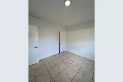 1286 NW 59th St, Miami, FL 33142 - Photo 17