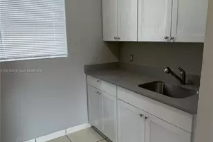 1286 NW 59th St, Miami, FL 33142 - Photo 5