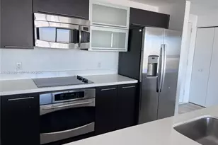 90 SW 3rd St, Miami, FL 33130 - Photo 11