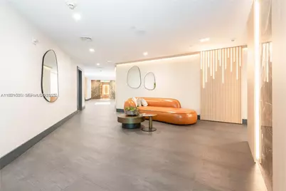 90 SW 3rd St #4105, Miami, FL 33130 - Photo 3