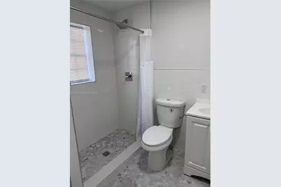 7611 Harding Ave #1, Miami Beach, FL 33141 - Photo 11