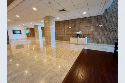 2899 Collins Ave #1201, Miami Beach, FL 33140 - Photo 39