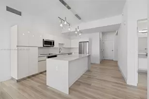 101 Diplomat Pkwy, Hallandale Beach, FL 33009 - Photo 23