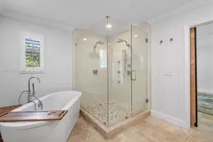 925 NE 92nd St, Miami Shores, FL 33138 - Photo 25