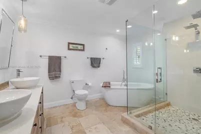 925 NE 92nd St, Miami Shores, FL 33138 - Photo 23