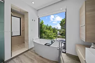 4740 Alton Rd, Miami Beach, FL 33140 - Photo 17