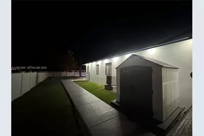 13430 SW 192nd St, Miami, FL 33177 - Photo 23