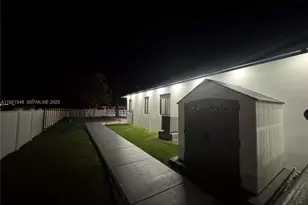 13430 SW 192nd St, Miami, FL 33177 - Photo 23