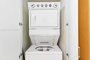 350 S Miami Ave, Miami, FL 33130 - Photo 21