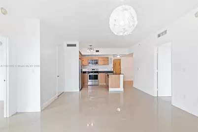 350 S Miami Ave #1805, Miami, FL 33130 - Photo 13