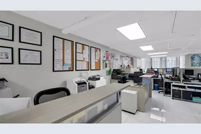 747 Ponce De Leon Blvd #410, Coral Gables, FL 33134 - Photo 9