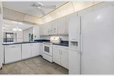 160 SE 7th St #405, Deerfield Beach, FL 33441 - Photo 19