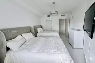 20000 E Country Club Dr, Aventura, FL 33180 - Photo 13