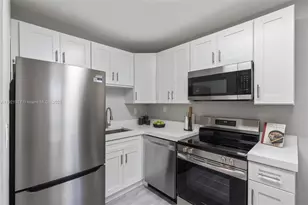 1350 NE 5th Terrace, Fort Lauderdale, FL 33304 - Photo 5