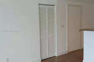 325 S Biscayne Blvd, Miami, FL 33131 - Photo 7