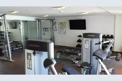 325 S Biscayne Blvd #1420, Miami, FL 33131 - Photo 19