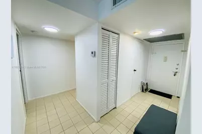 800 Parkview Dr #726, Hallandale Beach, FL 33009 - Photo 23