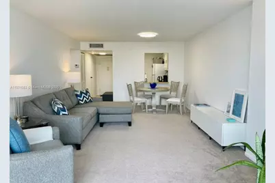 800 Parkview Dr #726, Hallandale Beach, FL 33009 - Photo 9