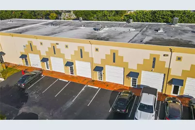 10421 NW 28th St #D106, Doral, FL 33172 - Photo 3