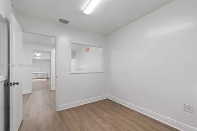 10421 NW 28th St #D106, Doral, FL 33172 - Photo 31