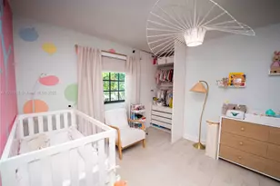 401 NE 194th Ln, Miami, FL 33179 - Photo 23