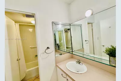 100 Lincoln Rd #1427, Miami Beach, FL 33139 - Photo 25