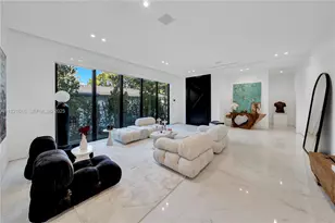34 SW 26th Rd, Miami, FL 33129 - Photo 13