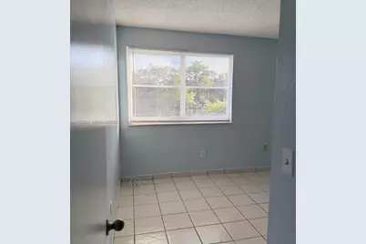 5501 NW 7th St #E301, Miami, FL 33126 - Photo 15