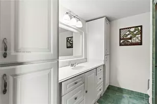 105 Wellington L, West Palm Beach, FL 33417 - Photo 25