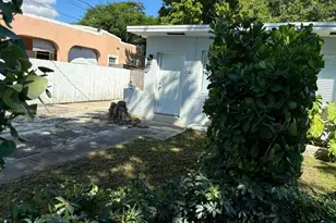 2359 NW 32nd St, Miami, FL 33142 - Photo 21