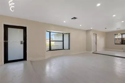 1771 NW 93rd Ave, Pembroke Pines, FL 33024 - Photo 15