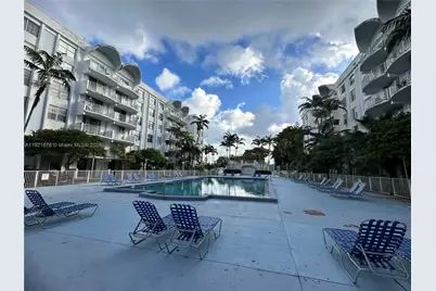 492 NW 165th St Rd #C-215, Miami, FL 33169 - Photo 5