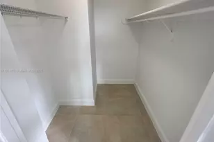 492 NW 165th St Rd, Miami, FL 33169 - Photo 25