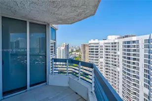 19101 NE 36th Ct, Aventura, FL 33180 - Photo 7