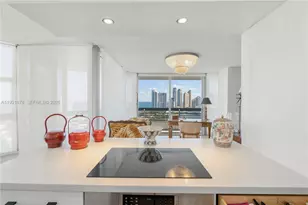 19101 NE 36th Ct, Aventura, FL 33180 - Photo 5