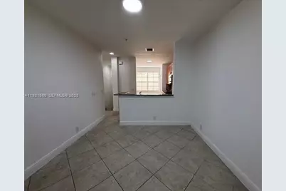 1972 NE 5th St #1972, Boynton Beach, FL 33435 - Photo 9