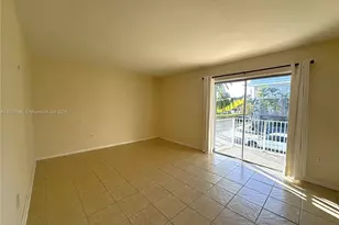 7403 SW 82nd St, Miami, FL 33143 - Photo 7
