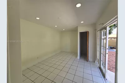 8105 SW 17th Ter, Miami, FL 33155 - Photo 21