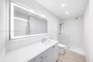 9100 W Bay Harbor Dr, Bay Harbor Islands, FL 33154 - Photo 33