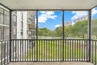 3401 N Country Club Dr #307, Aventura, FL 33180 - Photo 1
