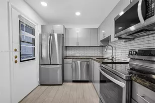 3401 N Country Club Dr, Aventura, FL 33180 - Photo 3